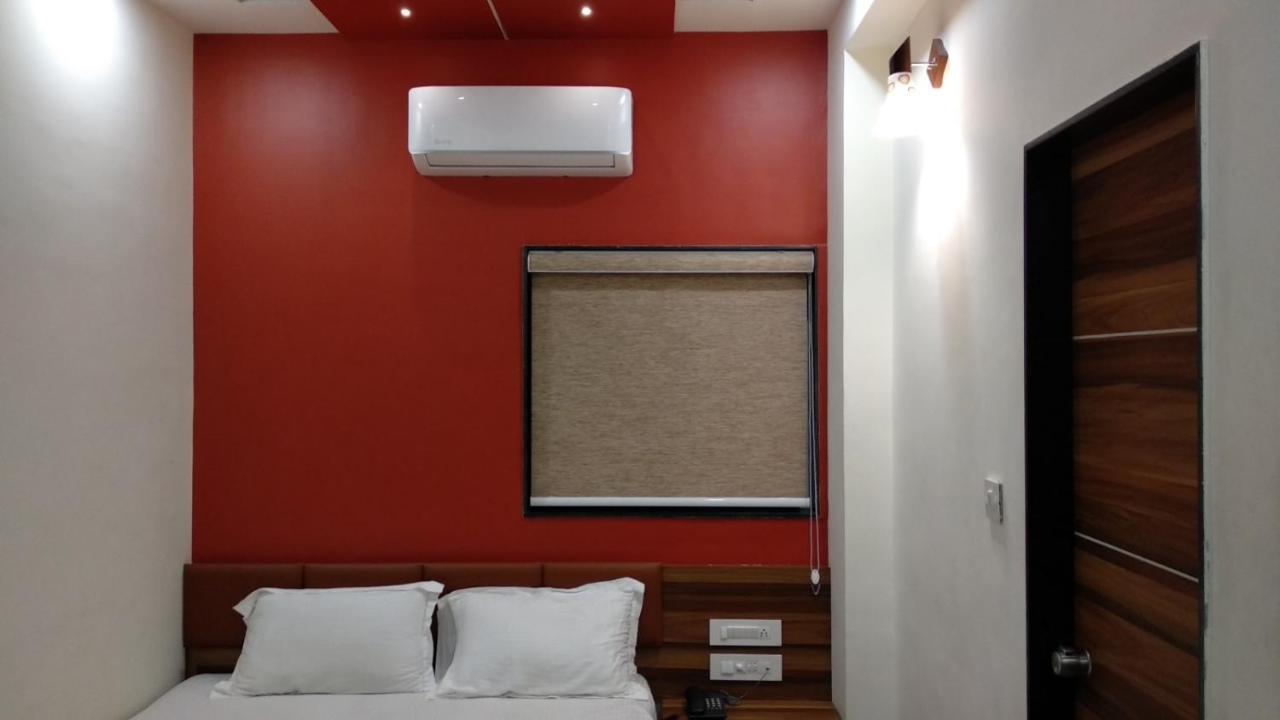 Hotel The Grand Shiva Gondal Luaran gambar